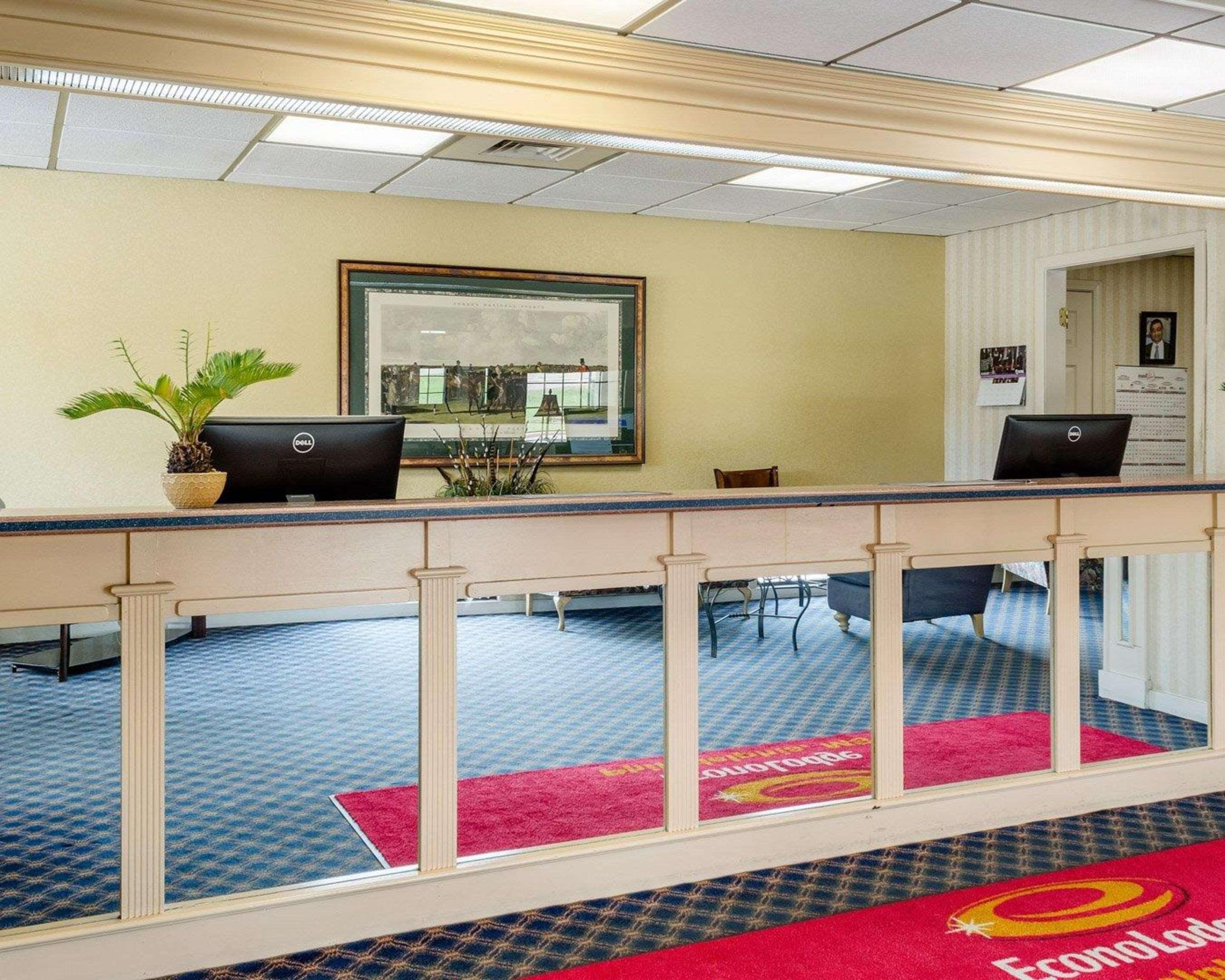 Econo Lodge Inn & Suites Philadelphia Eksteriør bilde