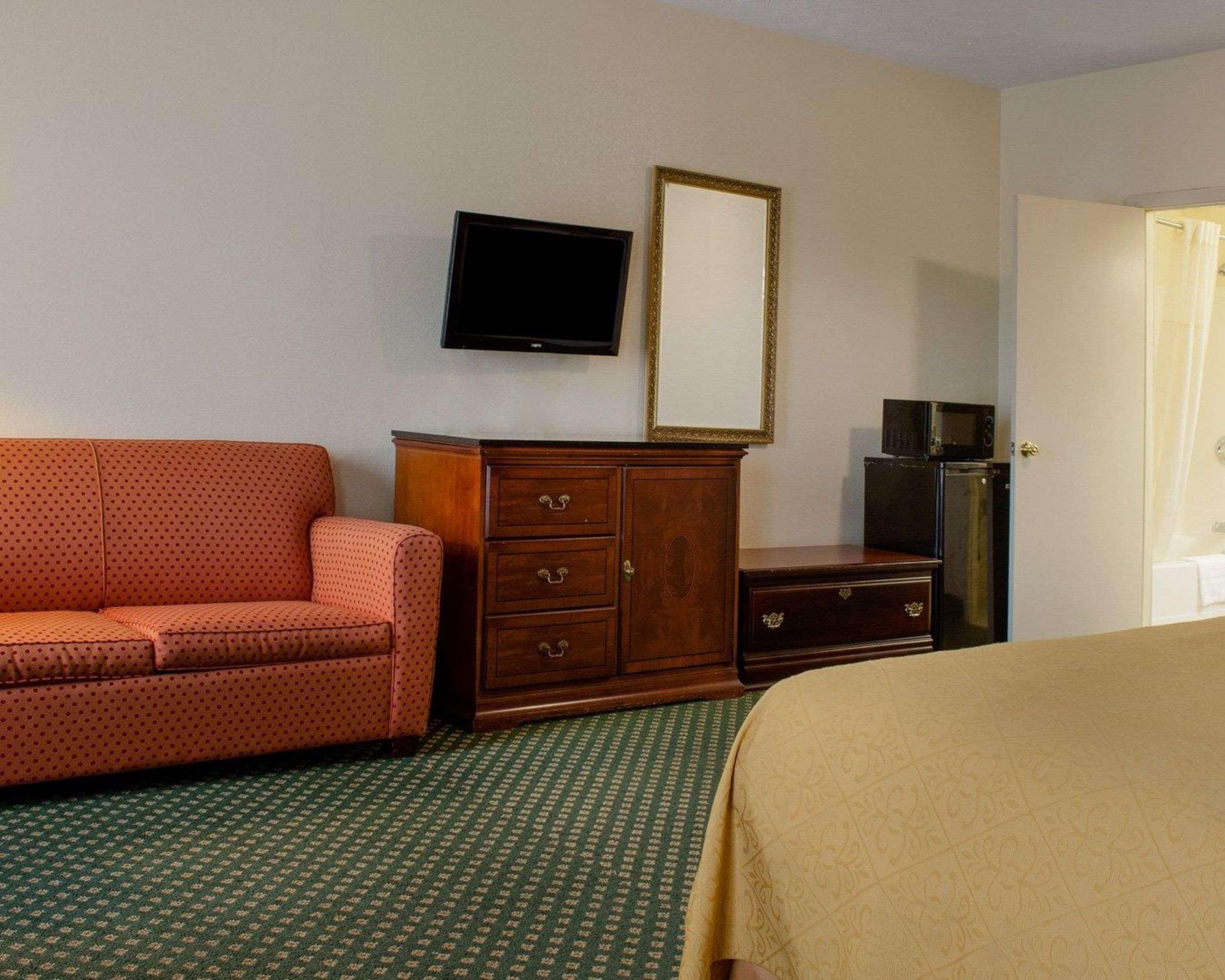 Econo Lodge Inn & Suites Philadelphia Eksteriør bilde