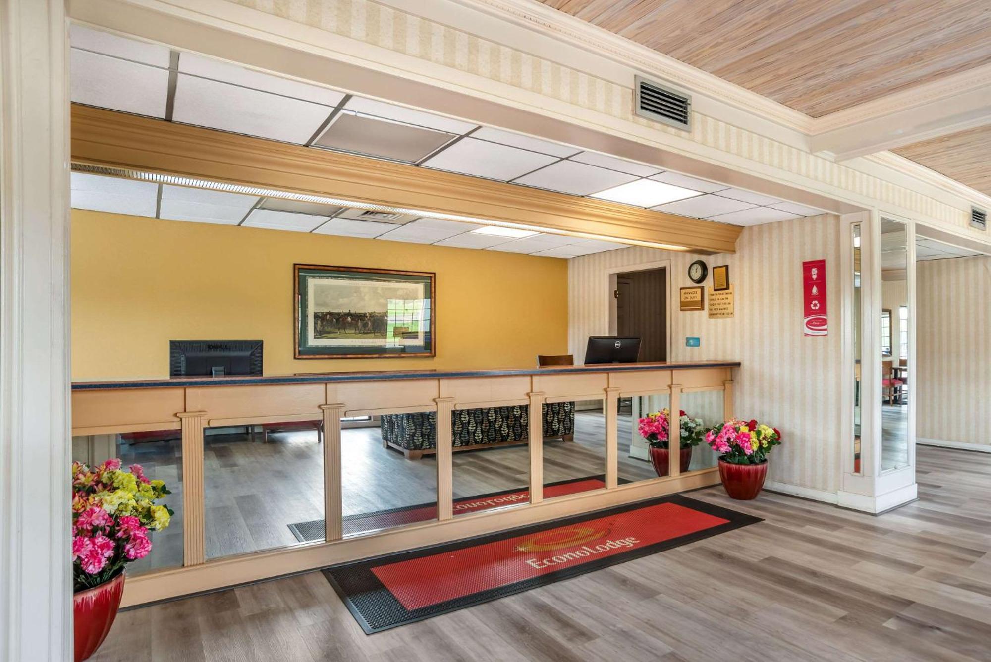 Econo Lodge Inn & Suites Philadelphia Eksteriør bilde